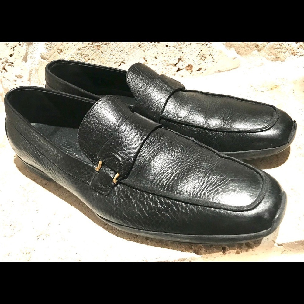 Ferragamo great looking loafer men shoes